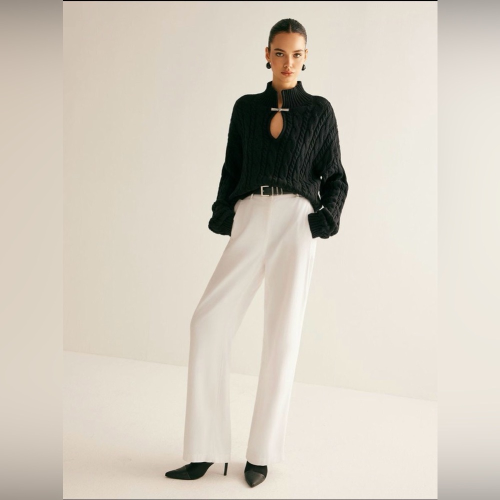 Commense Black Cable Knit Turtleneck Sweater - Picture 4 of 9